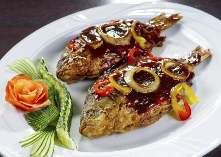 Жареный карп в сметане — вкусный рецепт